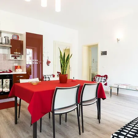 Casa Linda, A Due Passi Dal Mare Apartamento *